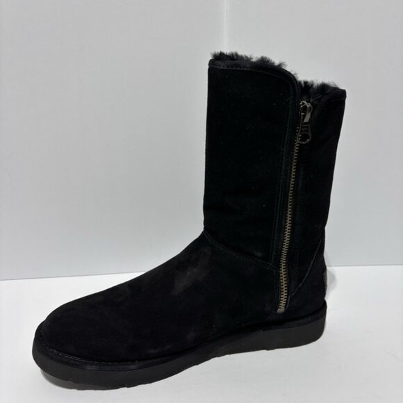 UGG Women’s Abree Short II Black Suede Boots, Size 7 M - Picture 2 of 6